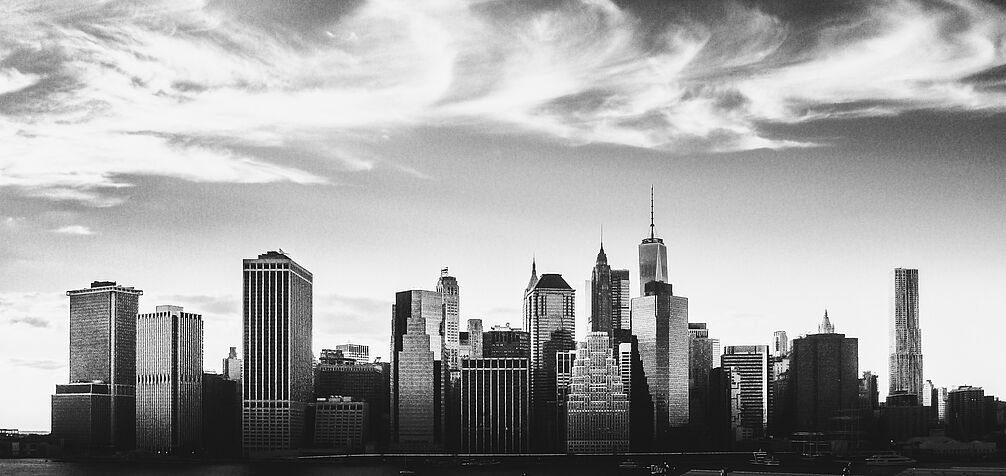 New York skyline - black and white